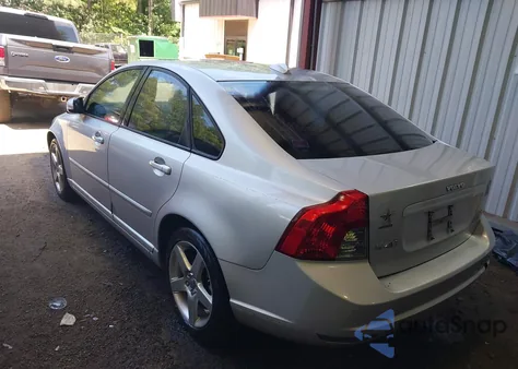 2008 Volvo S40 2.4I из США, поврежденный, VIN YV1MS382282382965